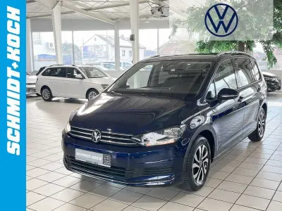 Gebraucht VW Touran Active 150 PS (110 kW) 2022 Atlantik blue (blau) Van / Kleinbus