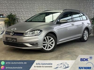 Gebraucht VW Golf VII Comfortline 131 PS (96 kW) 2019 Tungsten silver Kombi