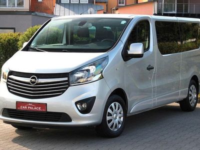 Gebraucht Opel Vivaro 125 PS (91 kW) 2016 Silber Van / Kleinbus