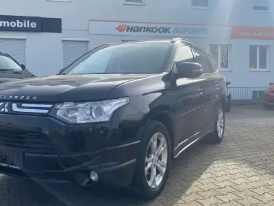 Begagnad Mitsubishi Outlander Intense 150 HK (110 kW) 2013 Svart SUV