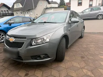 Second-hand Chevrolet Cruze 96 CP (70 kW) 2011 Gri Berlinǎ