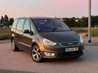 Używany Ford Galaxy 116 KM (85 kW) 2010 Minivan