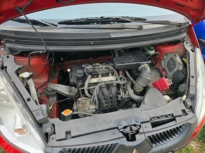 Gebraucht Mitsubishi Colt 75 PS (55 kW) 2004 Rot Kleinwagen