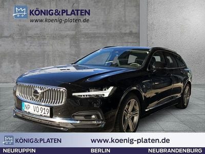 Gebraucht Volvo V90 Ultimate 197 PS (144 kW) 2024 Onyx black (schwarz) Kombi