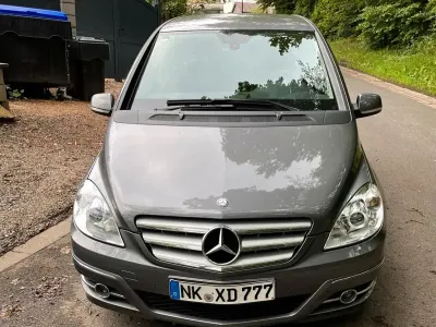 Gebraucht Mercedes B220 2010 Grau Van / Kleinbus