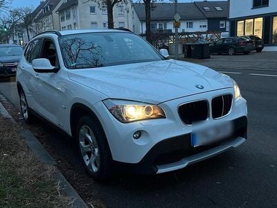 Weiß Gebraucht 2012 BMW X1 SUV | 13.700 €
