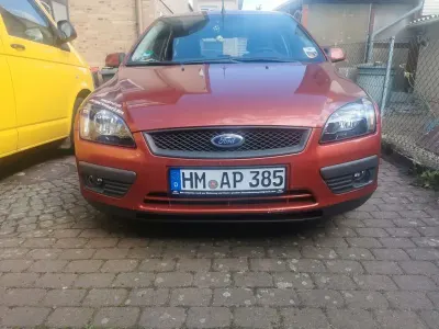 Gebraucht Ford Focus Fun X 101 PS (74 kW) 2007 Rot Limousine