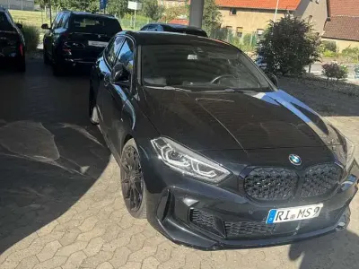 Gebraucht BMW M135 306 PS (225 kW) 2022 Schwarz Kleinwagen