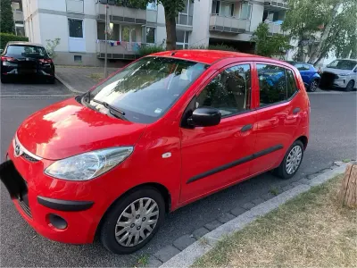 Gebraucht Hyundai i10 67 PS (49 kW) 2011 Rot Kleinwagen