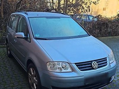 Silber Gebraucht 2006 VW Touran Van / Kleinbus | 2.500 € (Fairer Preis)