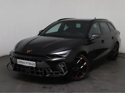 Gebraucht Cupra Leon VZ 333 PS (244 kW) 2025 Schwarz, mitternachtsschwarz (0e) Kombi