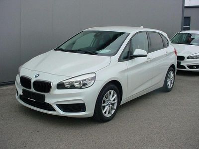 Gebraucht BMW 218 Active Tourer 136 PS (100 kW) 2015 Weiß Van / Kleinbus