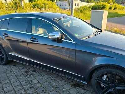 Mercedes CLS350 Shooting Brake
