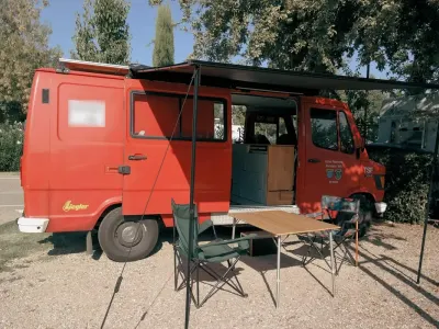 Gebraucht Mercedes T1 86 PS (63 kW) 1979 Rot Van