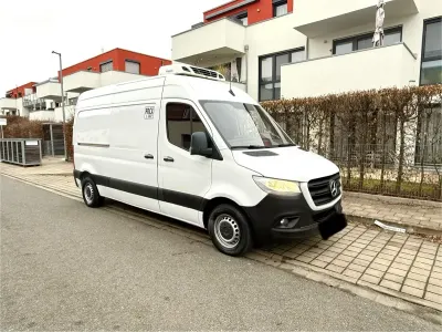 Używany Mercedes Sprinter 143 KM (105 kW) 2021 Biały Van