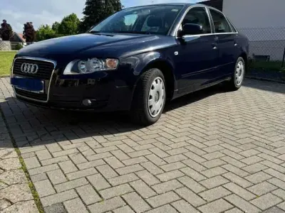 Gebraucht Audi A4 102 PS (75 kW) 2006 Blau Limousine