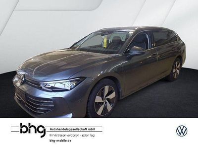 Grau Gebraucht 2025 VW Passat Business Kombi | 34.830 € (Guter Preis)