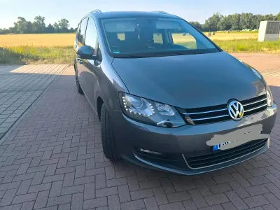 Gebraucht VW Sharan 140 PS (102 kW) 2014 Silber Van / Kleinbus