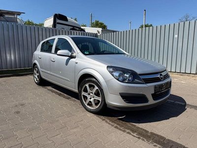 Gebraucht Opel Astra 90 PS (66 kW) 2006 Silber Limousine