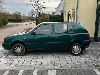 Gebraucht VW Golf III 90 PS (66 kW) 1997 Grün Kleinwagen