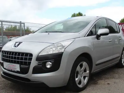 Gebraucht Peugeot 3008 Active 156 PS (114 kW) 2012 Grau Kombi