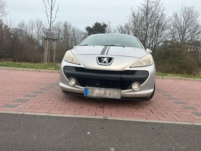 gebraucht Peugeot 207 1.4 Benzin