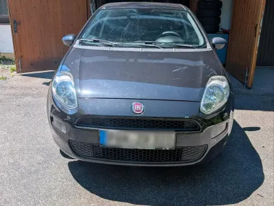 Gebraucht Fiat Punto 69 PS (50 kW) 2014 Schwarz Kleinwagen