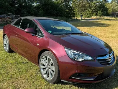 Gebraucht Opel Cascada 140 PS (102 kW) 2014 Rot Cabrio