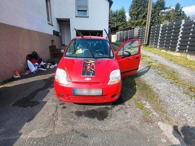 Second-hand Chevrolet Spark 95 CP (69 kW) 2009 Roșu Hatchback