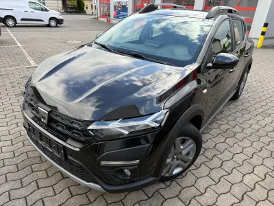 Gebraucht Dacia Sandero Stepway 101 PS (74 kW) 2022 Schwarz Limousine