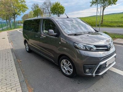 Gebraucht Toyota Proace 177 PS (130 kW) 2016 Grau Van / Kleinbus