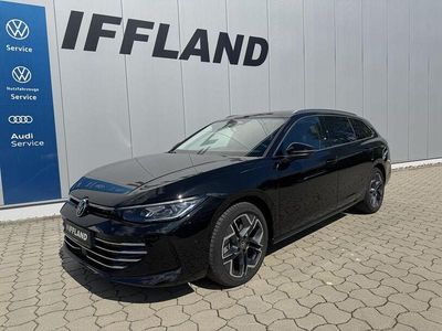 Schwarz Gebraucht 2024 VW Passat Elegance Kombi | 36.690 € (Superpreis)