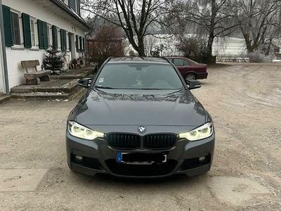 Gebraucht BMW 330 M Sport 258 PS (189 kW) 2015 Grau Kombi