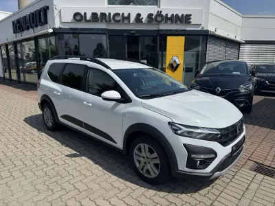 Gebraucht Dacia Jogger Comfort 91 PS (66 kW) 2022 Arktisweiß Van / Kleinbus