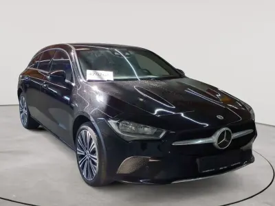 Gebraucht Mercedes CLA250e Progressive 160 PS (117 kW) 2021 Nachtschwarz Coupé