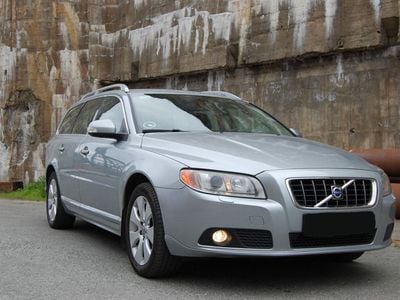 Gebraucht Volvo V70 Summum 163 PS (119 kW) 2008 Silber metallic Kombi