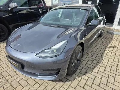Usado Tesla Model 3 RWD 208 kW (283 CV) 2022 Gris Berlina