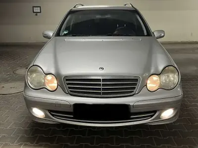 Używany Mercedes C230 Classic 204 KM (150 kW) 2005 Kombi