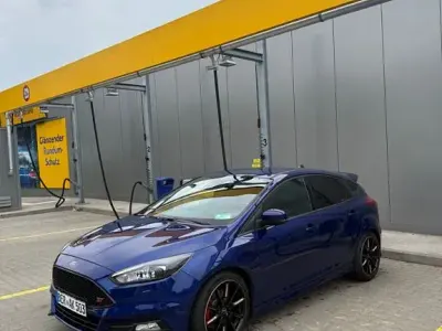 Gebraucht Ford Focus ST 250 PS (183 kW) 2016 Blau Limousine