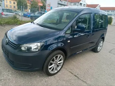 Gebraucht VW Caddy S 102 PS (75 kW) 2013 Blau Van / Kleinbus