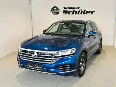 Gebraucht VW Touareg Elegance 286 PS (210 kW) 2018 Blau SUV