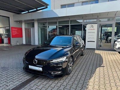Gebraucht Volvo V60 R-Design 190 PS (139 kW) 2020 Schwarz Kombi