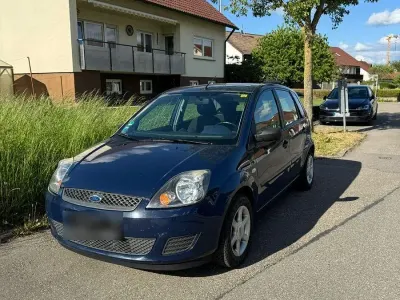 Usata Ford Fiesta 69 CV (50 kW) 2008 Blu Utilitaria