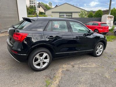 gebraucht Audi Q2 1.6 TDI sport