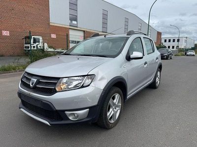 Gebraucht Dacia Sandero Prestige 90 PS (66 kW) 2015 Weiß Kleinwagen