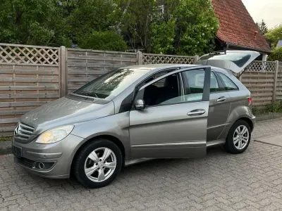Gebraucht Mercedes B170 116 PS (85 kW) 2005 Grau Van / Kleinbus