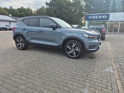 Grau Gebraucht 2021 Volvo XC40 R-Design SUV | 32.900 € (Fairer Preis)