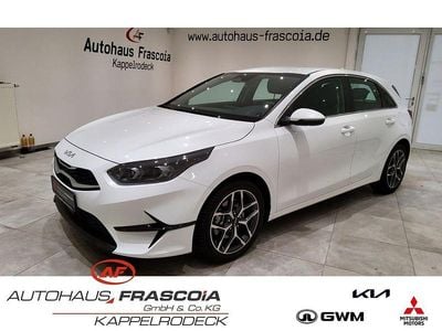 Gebraucht Kia Ceed Spirit 140 PS (102 kW) 2025 Weiß Kleinwagen