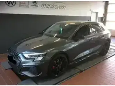 Käytetty Audi S3 Ambiente 228 HP (167 kW) 2023 Harmaa Sedan