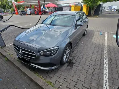 Gebraucht Mercedes E200 197 PS (144 kW) 2021 Grau Limousine